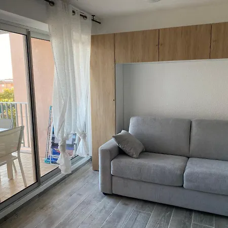 T2, Terrasse, Parking Prive Proche Port Et Plages Апартаменты *